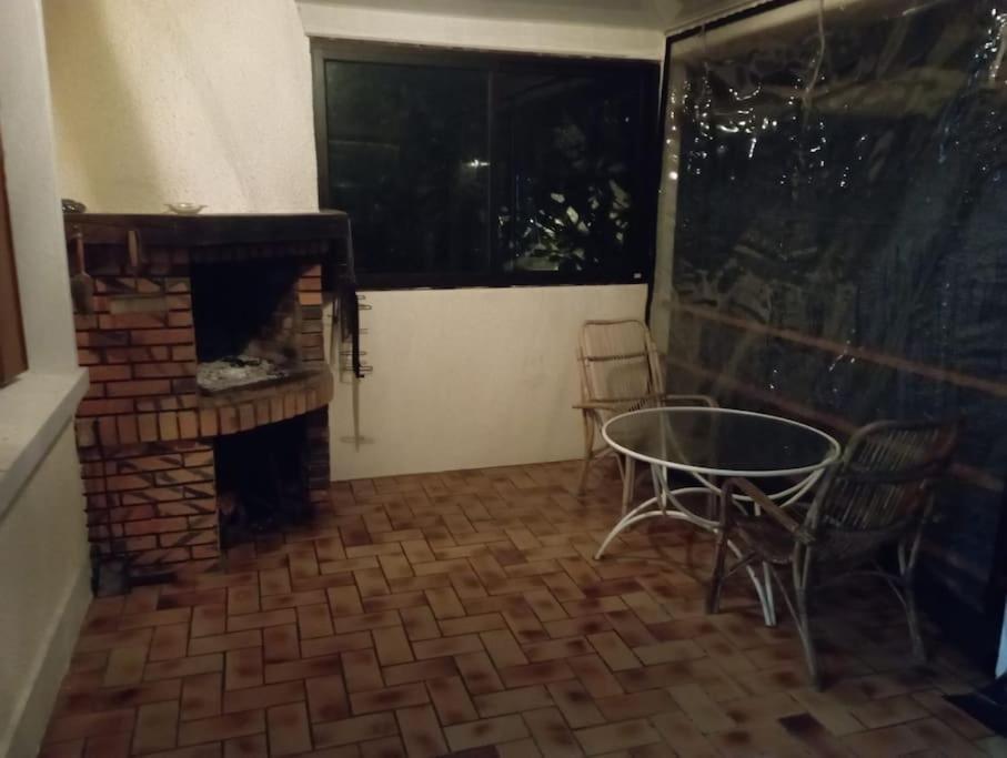 3 Pieces Calme, Terrasse Et Parking Prive Leilighet Courcouronnes Eksteriør bilde